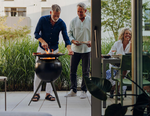 Moon 45 all black Plancha-Grillset hoch