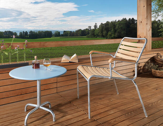 Holzlattenlounger Rigi