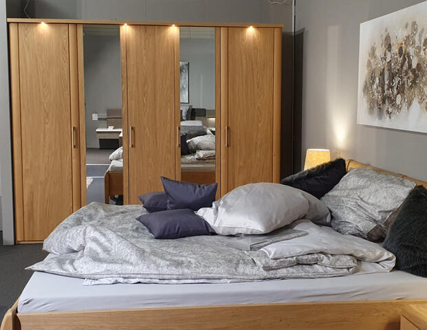 Drehtürenschrank Linea Plus 5-trg