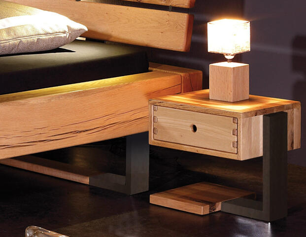 Kufen-Balken-Bett