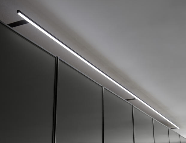 SWING LED-Aufbauleuchte